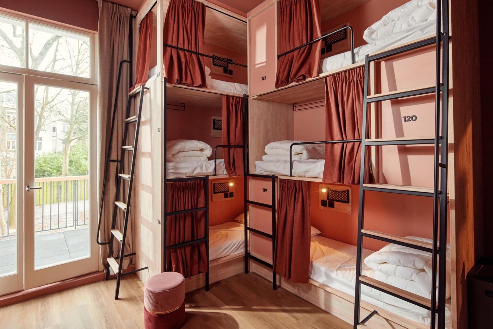 The Elephant Hostel Amsterdam Exterior photo